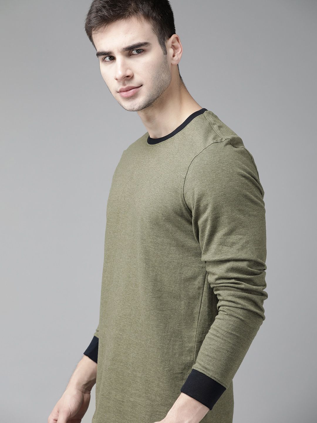 The  Lifestyle Co Men Olive Green Solid Round Neck Pure Cotton T-shirt